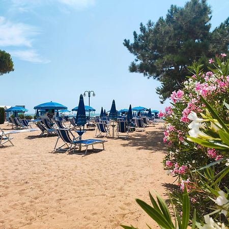 Brioni Fronte Mare Apartment Lido di Jesolo Exterior photo
